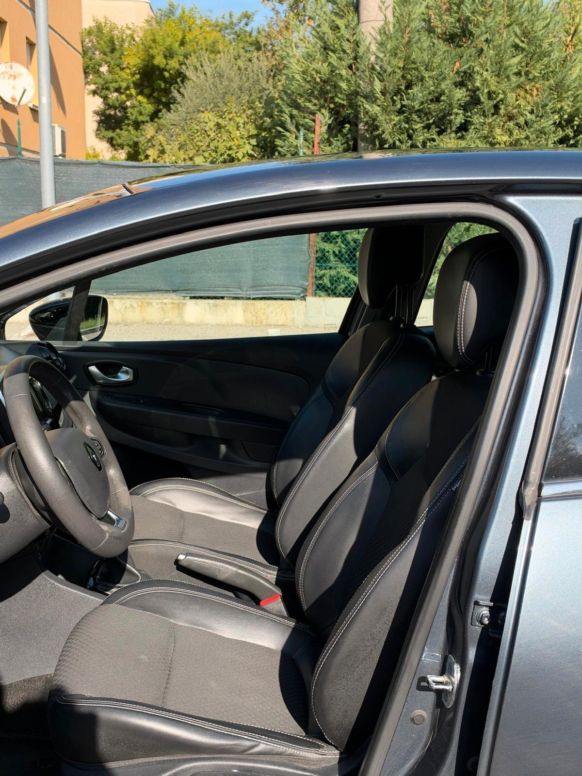 Renault Clio 1.5 dci - NAV. - NEOPATENTATI - 12 MESI DI GARANZIA -