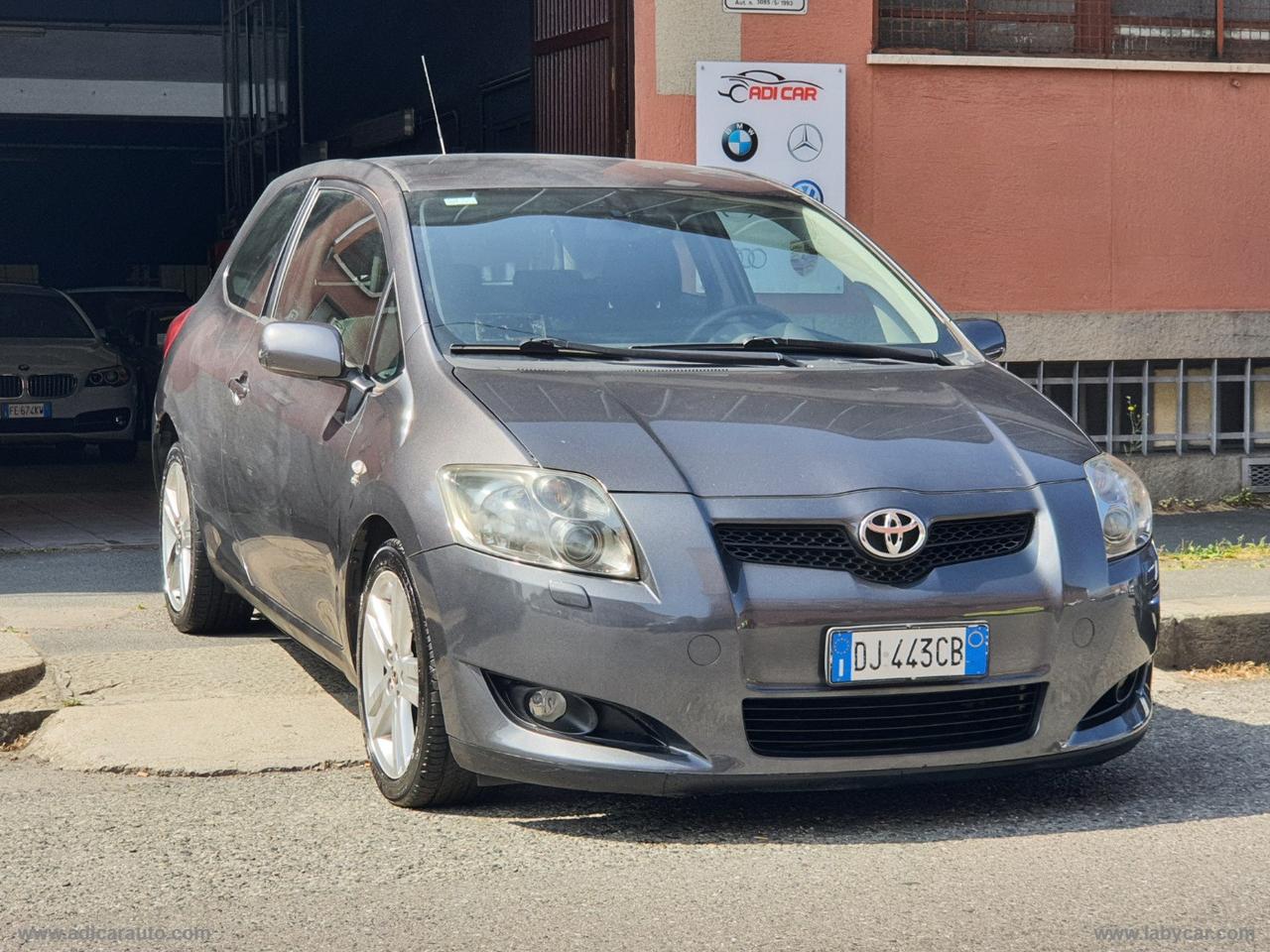 TOYOTA Auris 2.2 D-Cat 3p.
