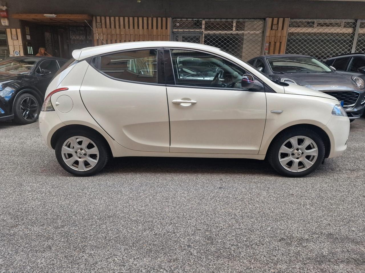 Lancia Ypsilon 1.2 69 CV 5 porte GPL Ecochic Elefantino