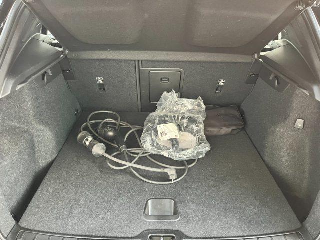 VOLVO XC40 T4 Recharge Plug-in Hybrid autom. Ultimate Dark