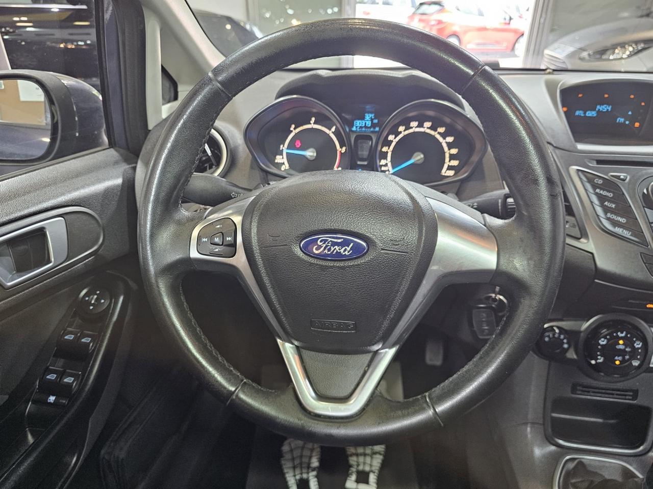 Ford Fiesta 1.5 TDCi 75CV 5 porte Titanium