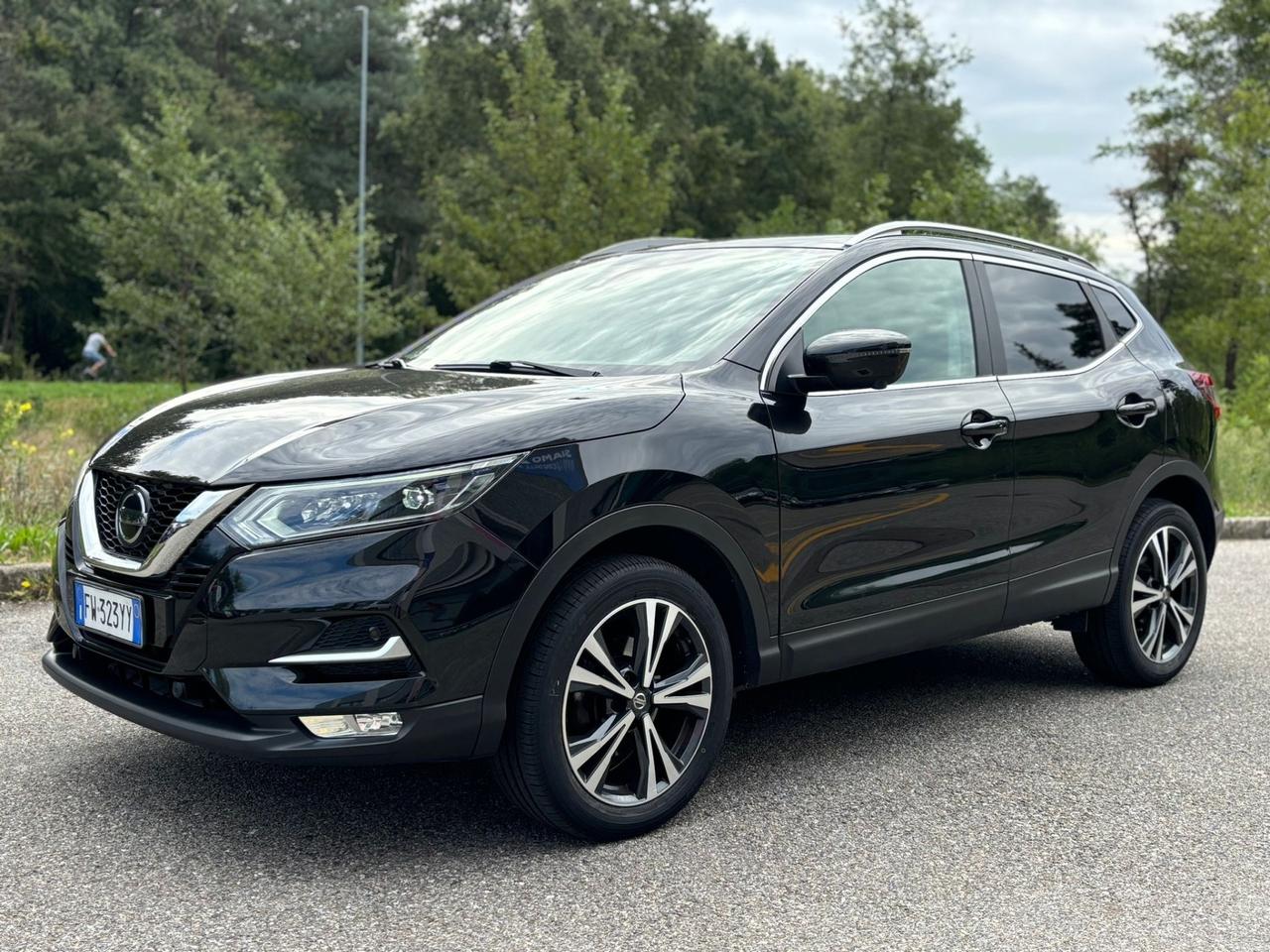 Nissan Qashqai 1.5 dCi 115 CV *TETTO*CERCHI*CAM360*NAVI*