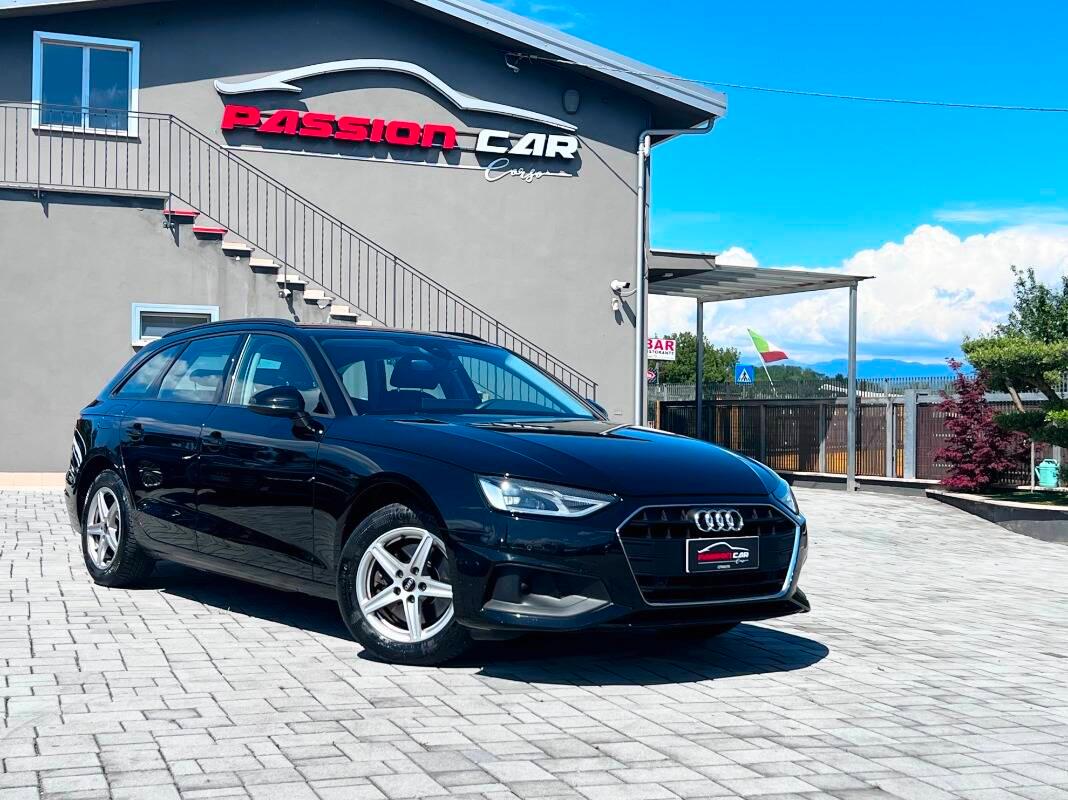 Audi A4 30 2.0 tdi mhev Business 136cv s-tronic