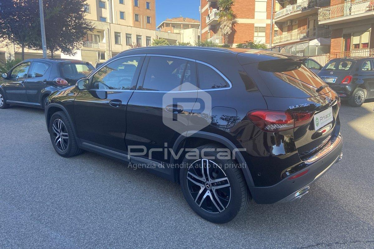 MERCEDES GLA 250 e EQ-Power Automatic Sport Plus