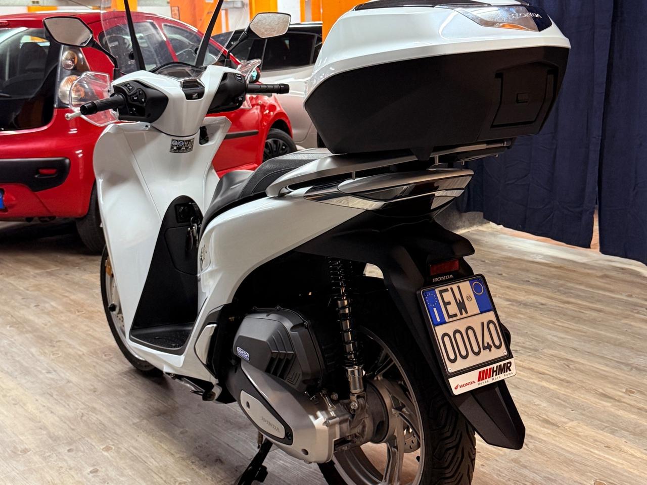 SPETTACOLARE HONDA SH 150 ABS UNICO PROPRIETARIO CON SOLI 6.415 KM