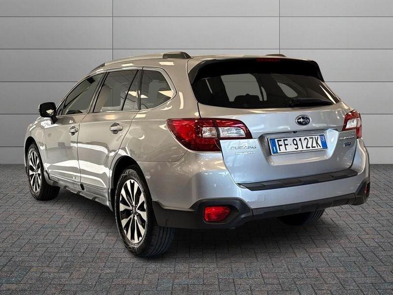Subaru Outback 2.0D Lineartronic Style