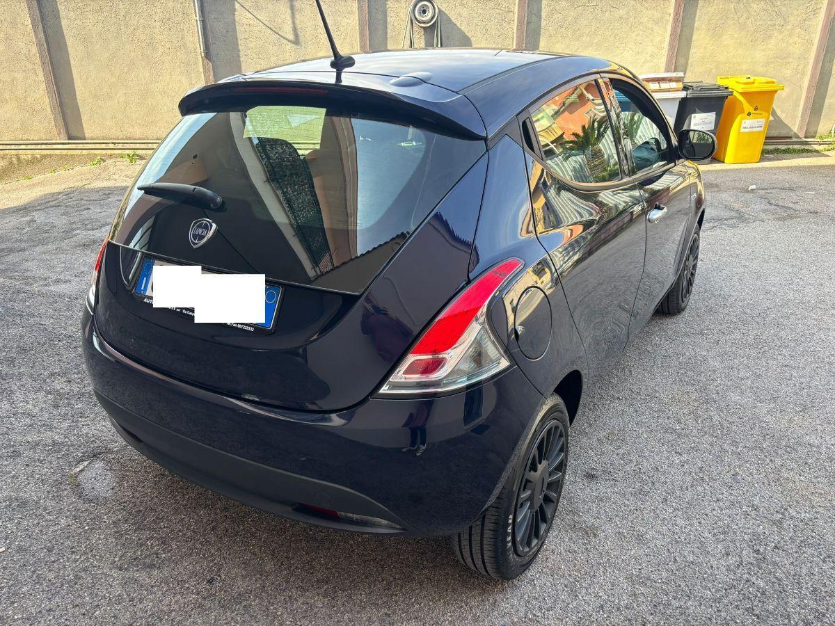 LANCIA Ypsilon 1.0 FireFly 5p.S&S Hybrid Silver 5Posti