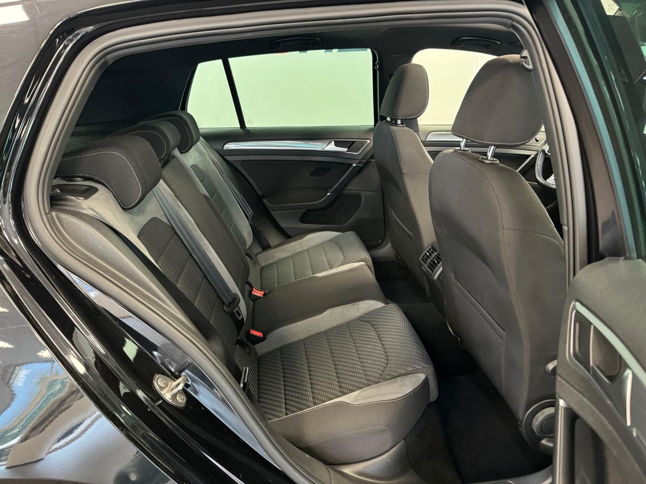 Volkswagen Golf 1.5 TSI ACT DSG 5p. Sport R LINE TETTO LED