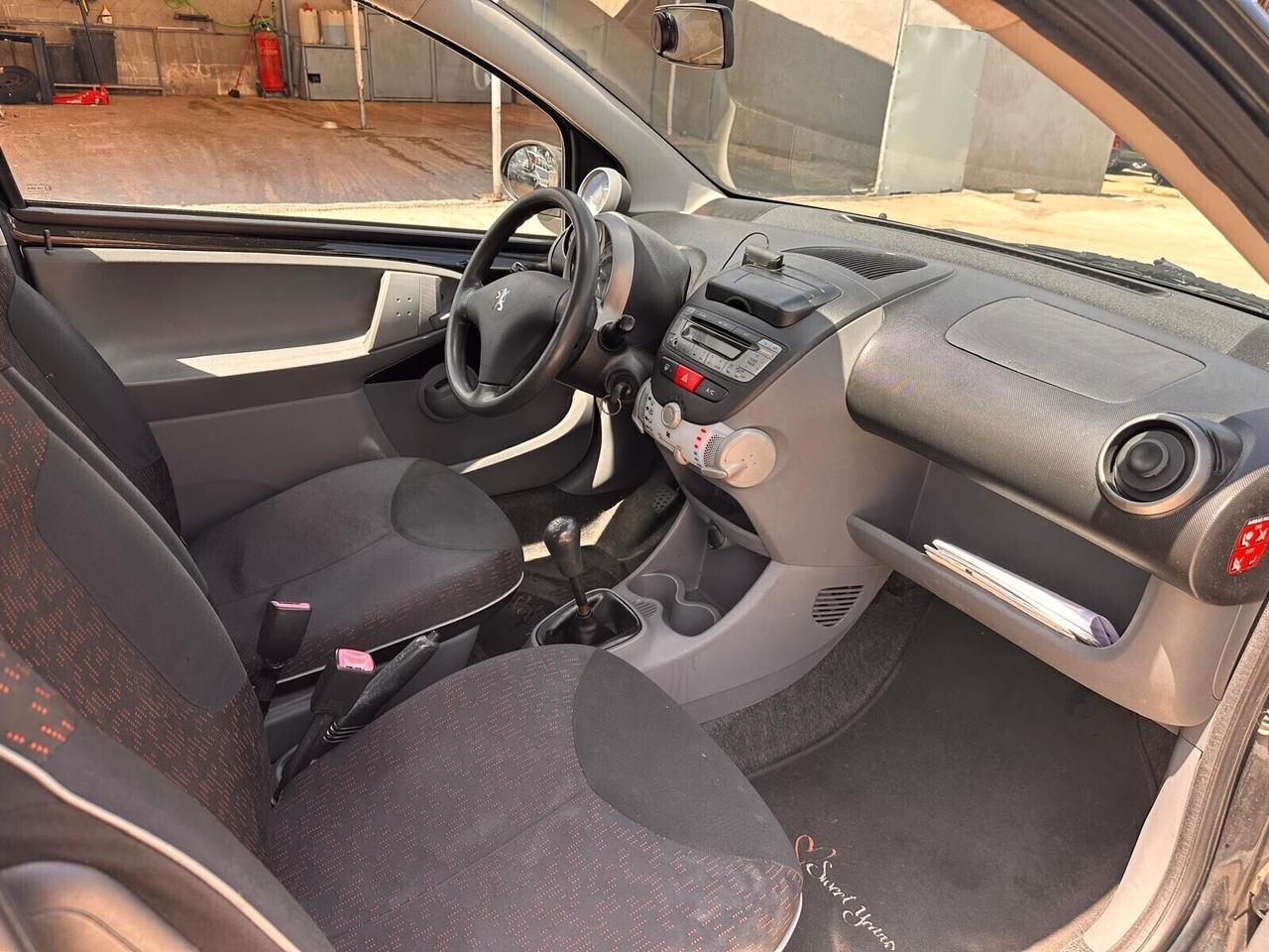 Peugeot 107 1.0 68CV 3p. Sweet Years