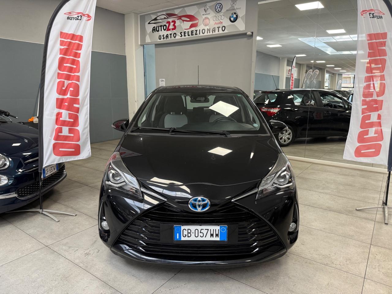 Toyota Yaris 1.5 Hybrid 5 porte Active Plus 73CV Ok Neopatentati