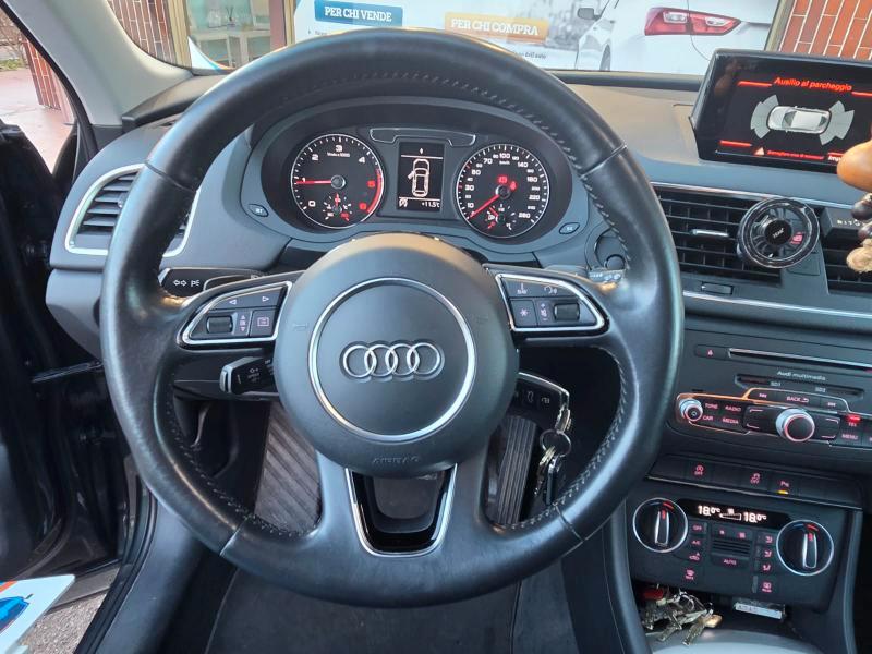 Audi Q3 2.0 tdi Business 120cv s-tronic