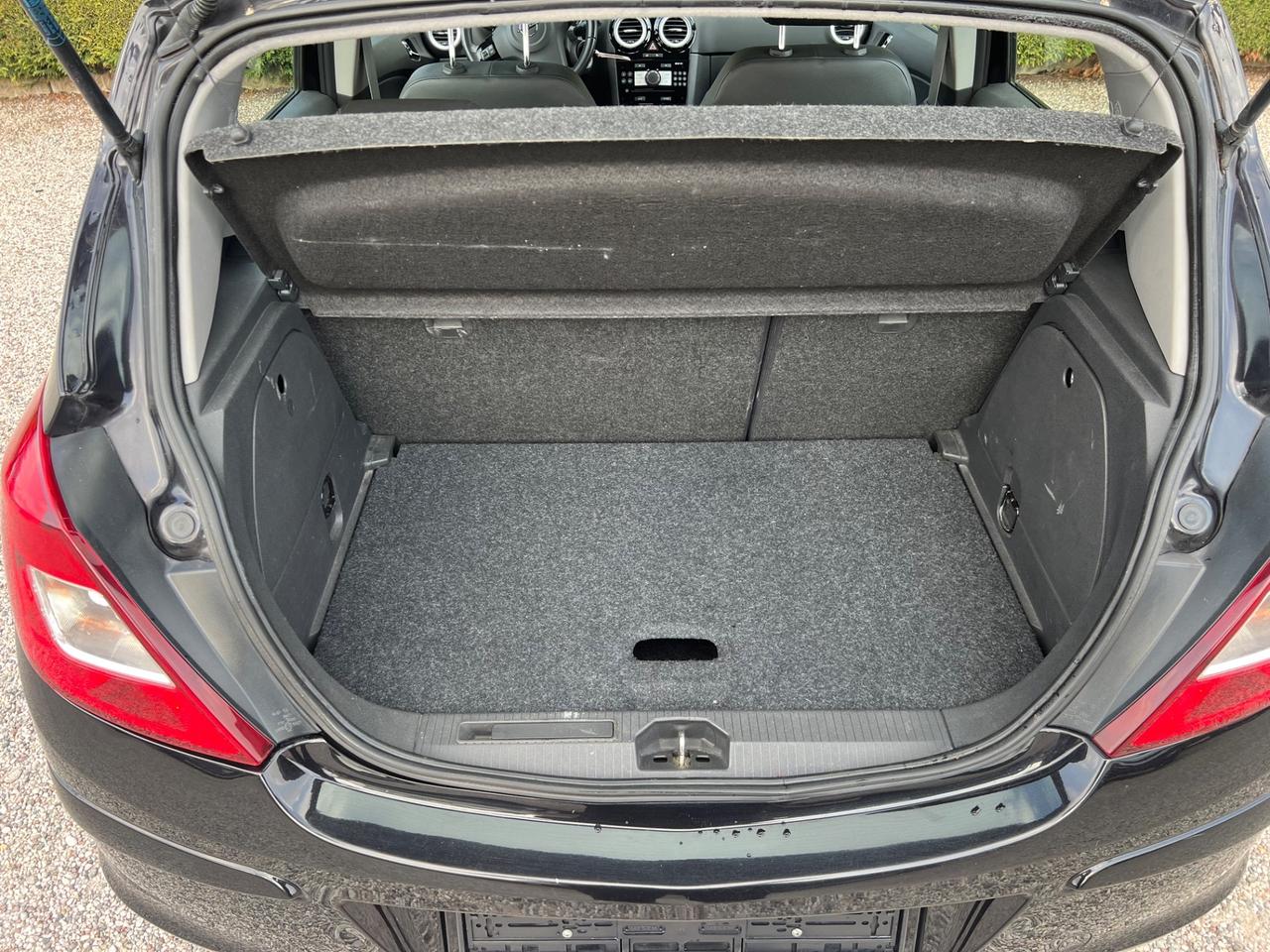 Opel Corsa 1.2 5 porte Enjoy