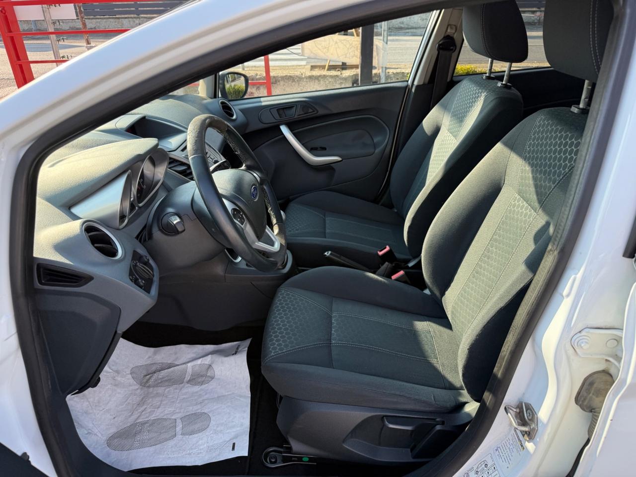 Ford Fiesta 1.4 5 porte Bz.- GPL Titanium