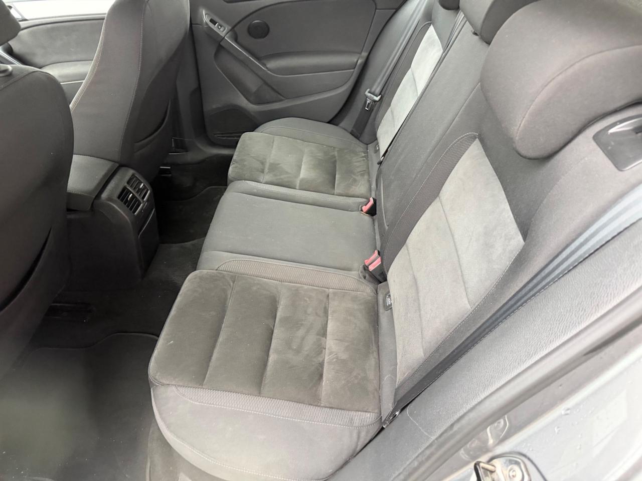 Volkswagen Golf 1.6 TDI Highline