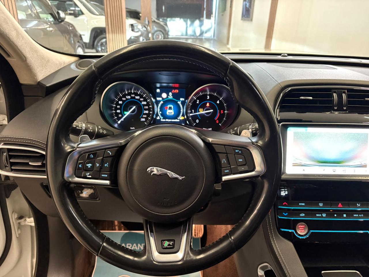 Jaguar F-Pace 2.000cc D 240 CV AWD aut. R-Sport