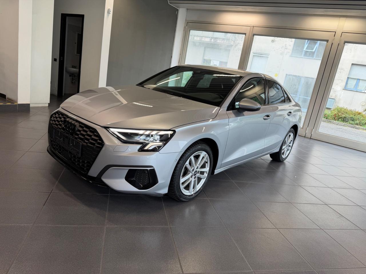 Audi A3 SPB 30 TFSI S tronic line edition