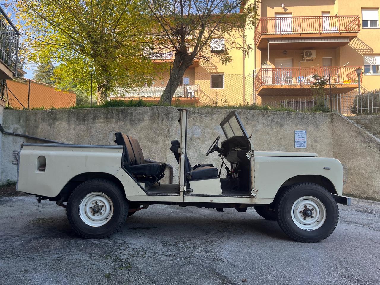 Land Rover Defender 109 diesel 9 posti