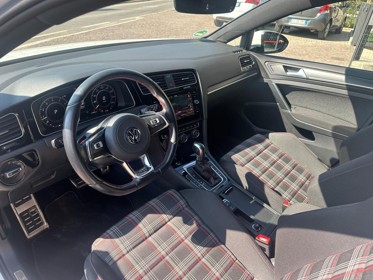 Volkswagen Golf GTI Performance 2.0 245 CV TSI DSG 5p. BMT