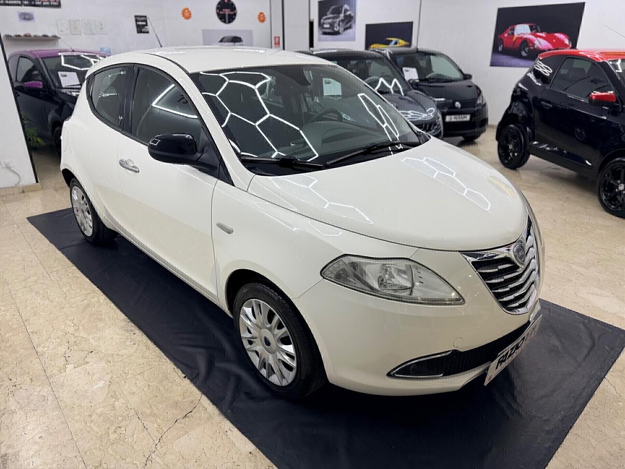 Lancia Ypsilon 1.3 MJT 95Cv