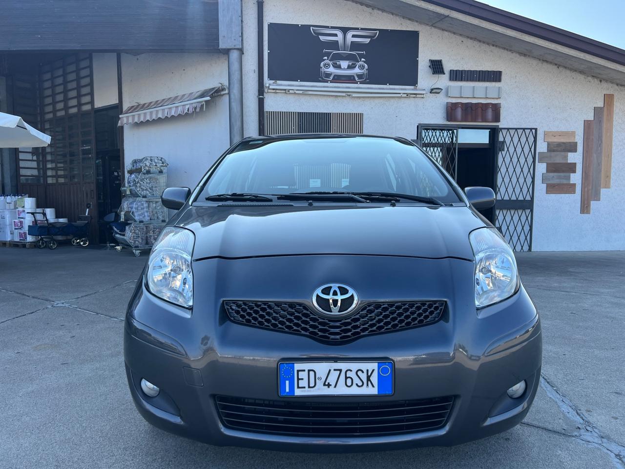Toyota Yaris 1.3 5 porte Sol