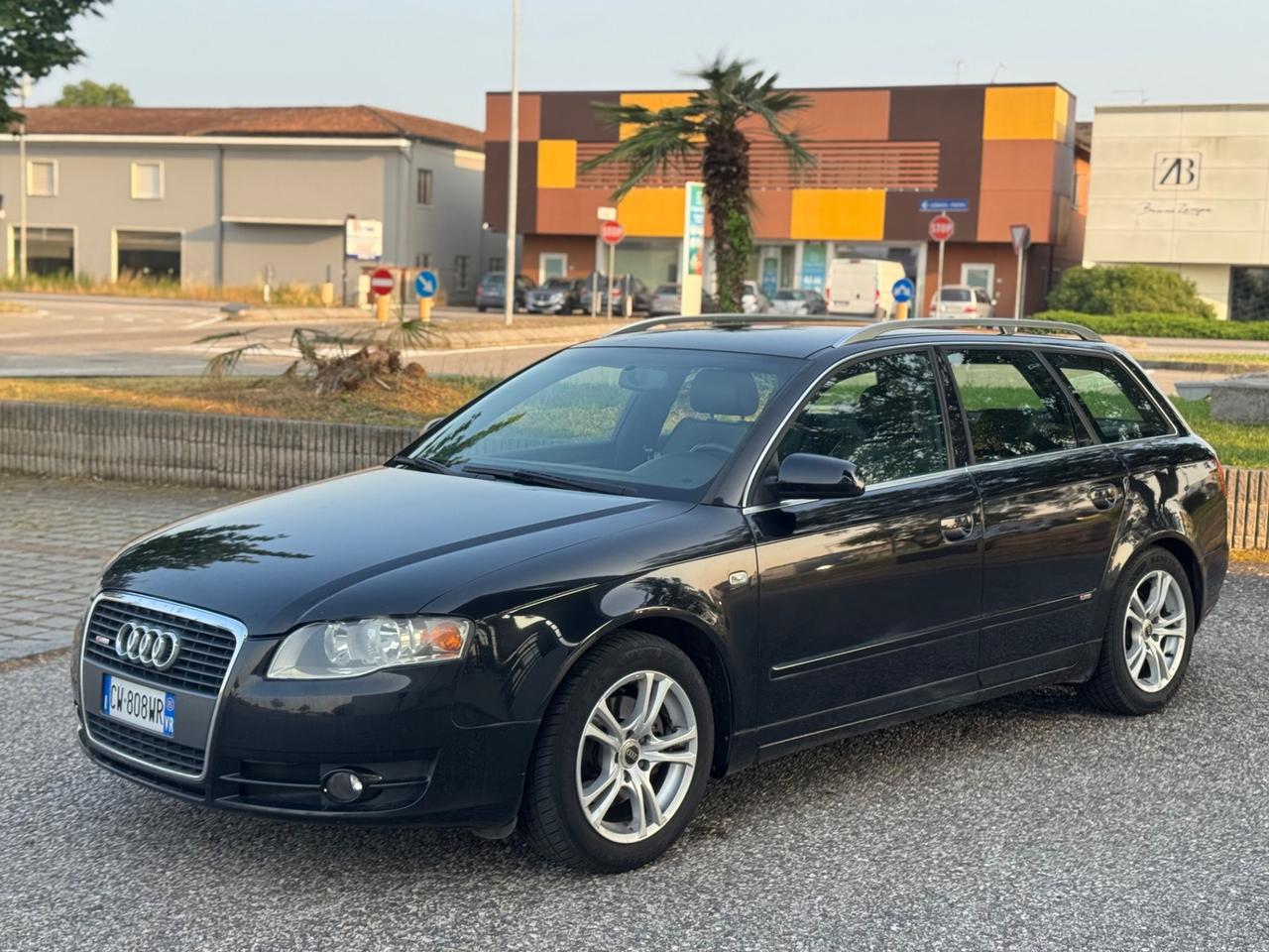 Audi A4 2.0 16V TDI Avant S-Line