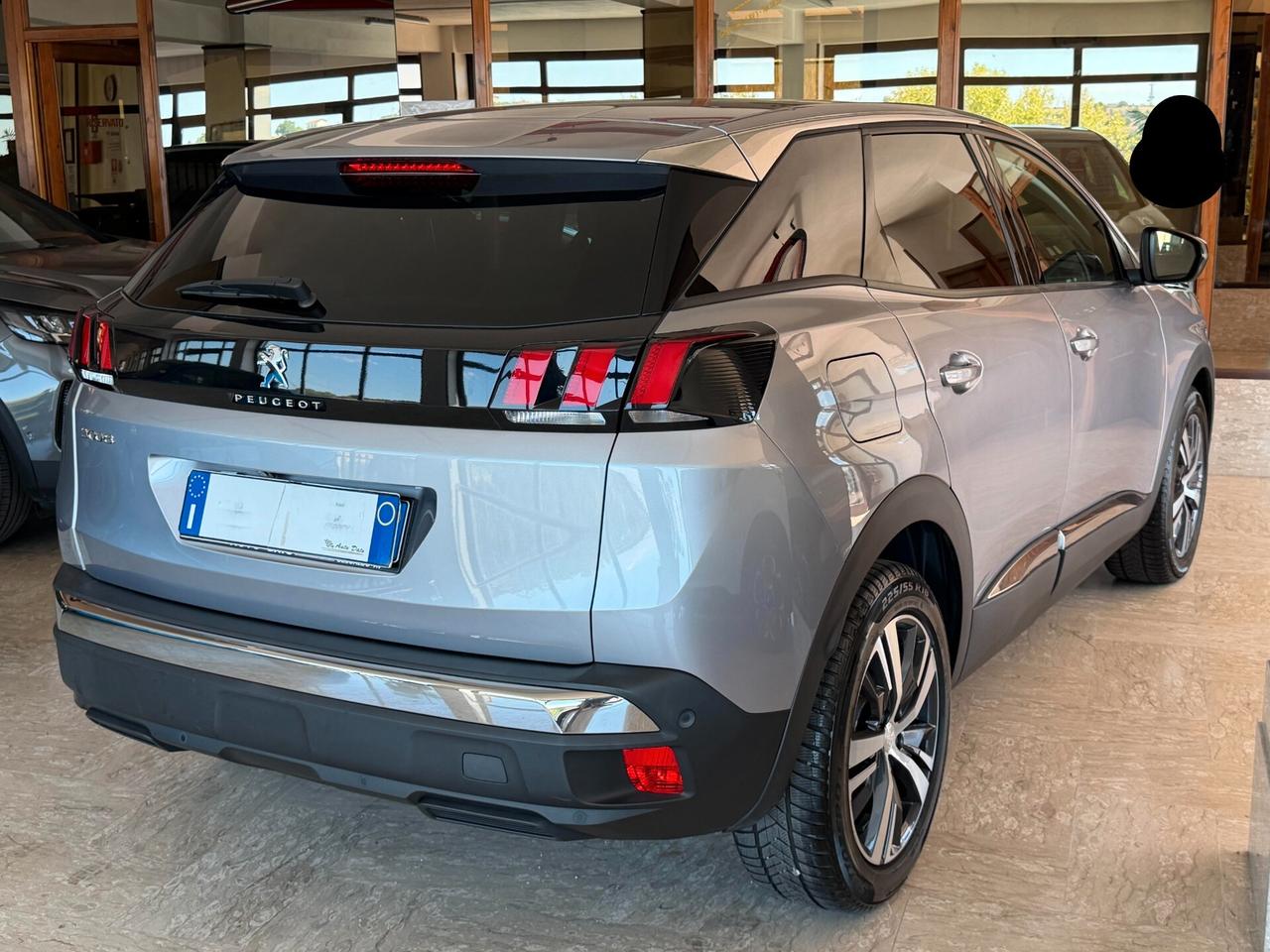 Peugeot 3008 1.5 BLUEHDI 130 cv. Eat8 ALLURE