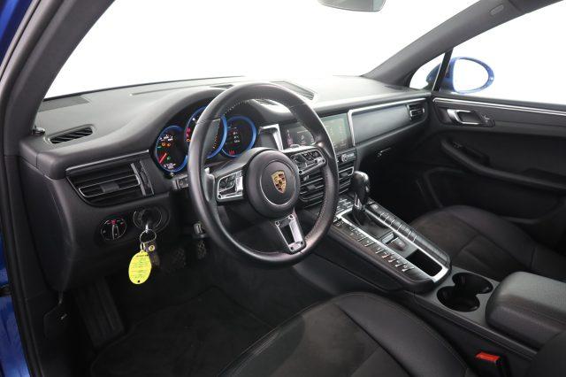 PORSCHE Macan Macan