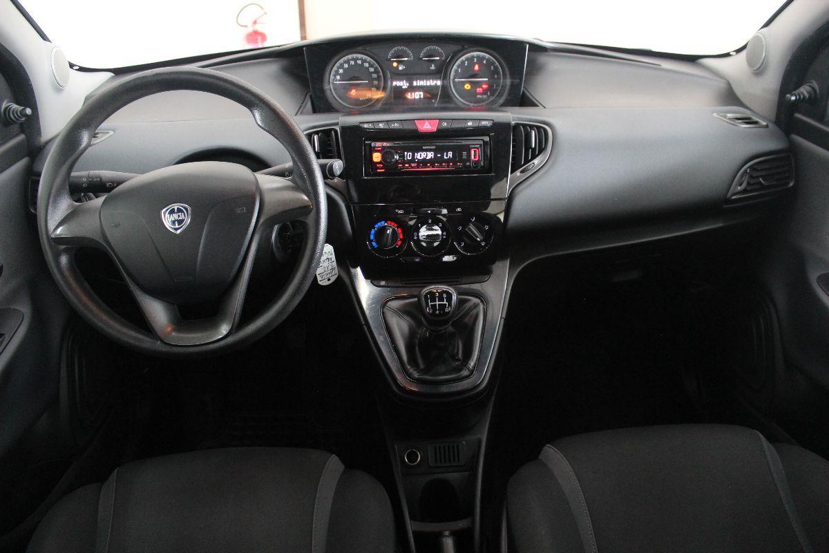 LANCIA - Ypsilon - 1.2 69 CV 5p. Silver