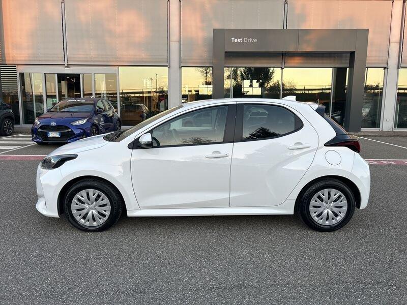 Toyota Yaris Yaris 1.0 5 porte Active IVA ESPOSTA COMPRESA GARANZIA FINO AL 2033
