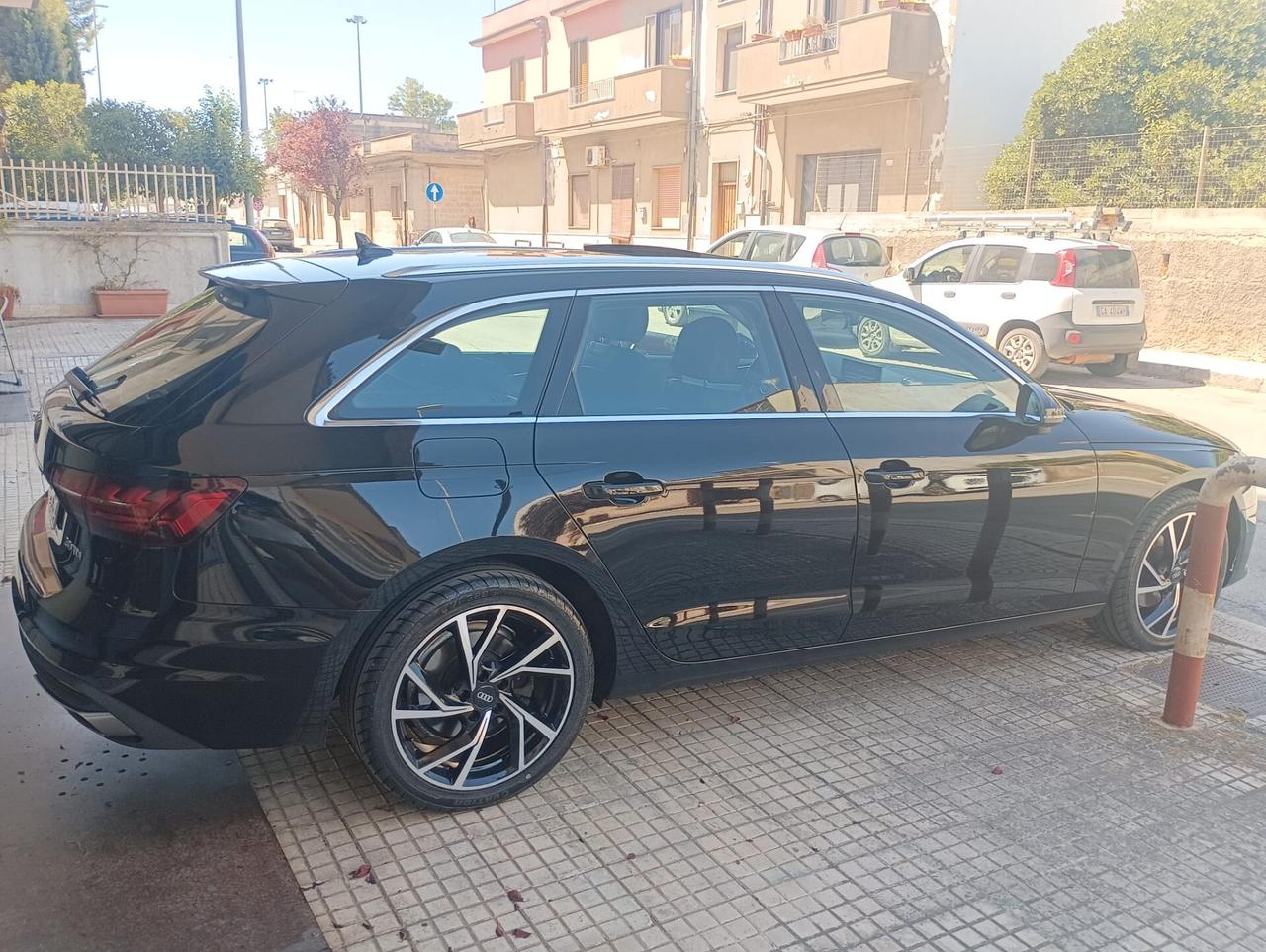 Audi A4 Avant 30 2.0TDI/136 CV S tronic Business Advanced