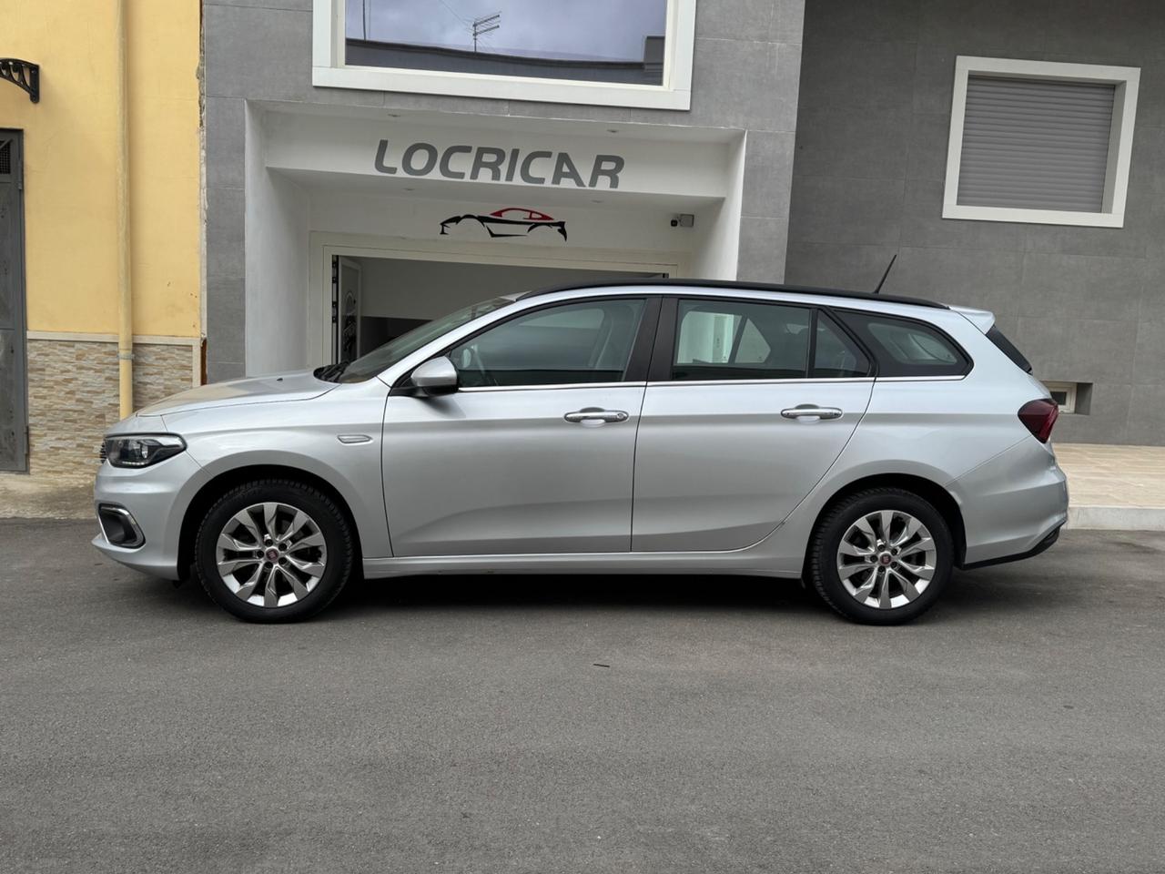 Fiat Tipo 1.6 Mjt SW Lounge automatica