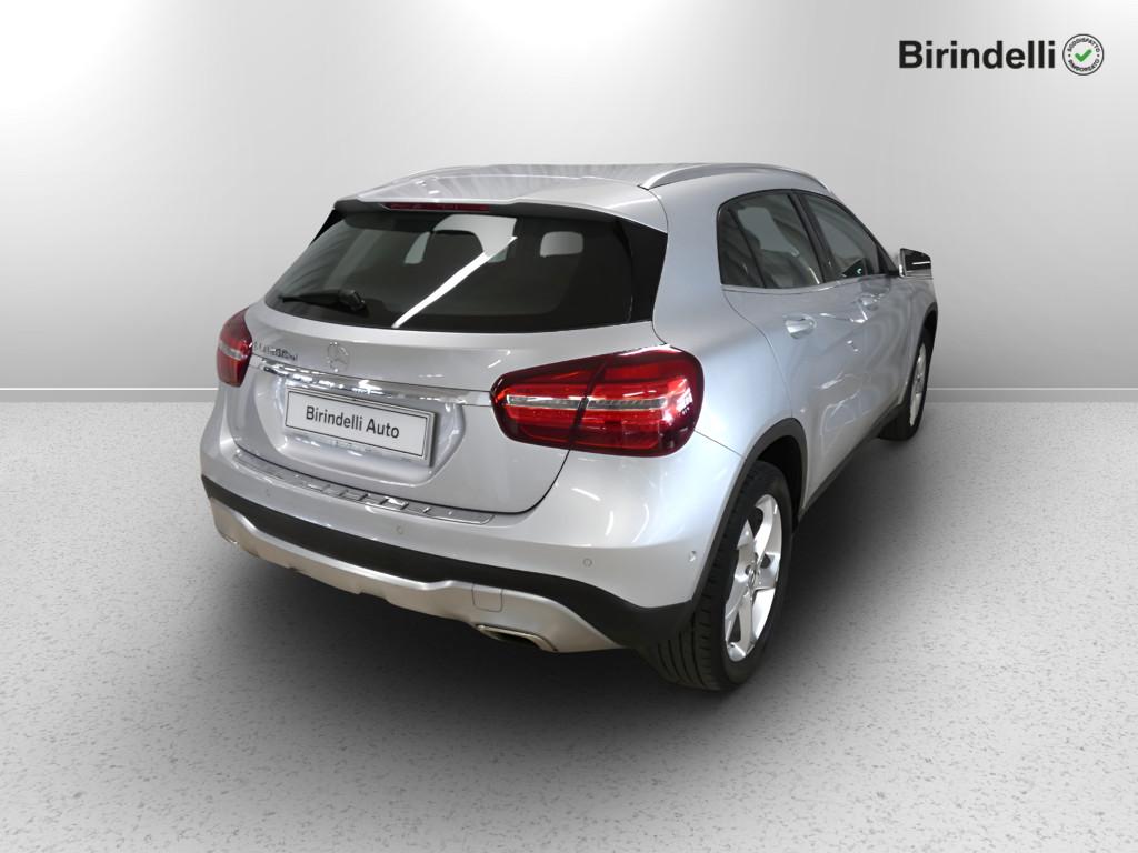 Mercedes-Benz GLA (X156) - GLA 200 d Automatic Sport