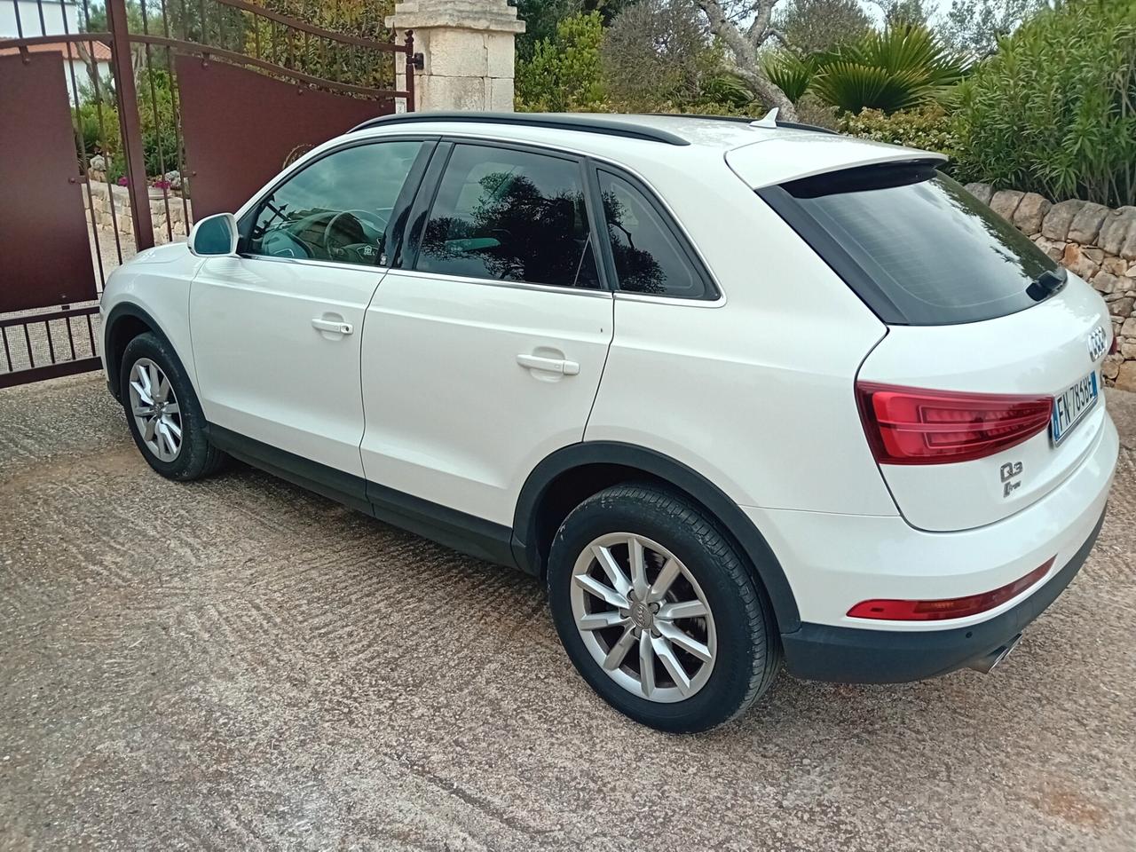 Audi Q3 2.0 TDI 150 CV quattro S tronic Sport