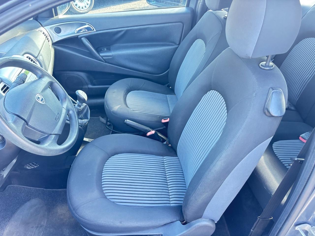 Lancia Ypsilon 1.2 Argento