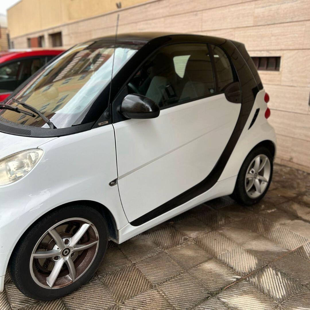 Smart ForTwo 2010 **NEOPATENTATI**