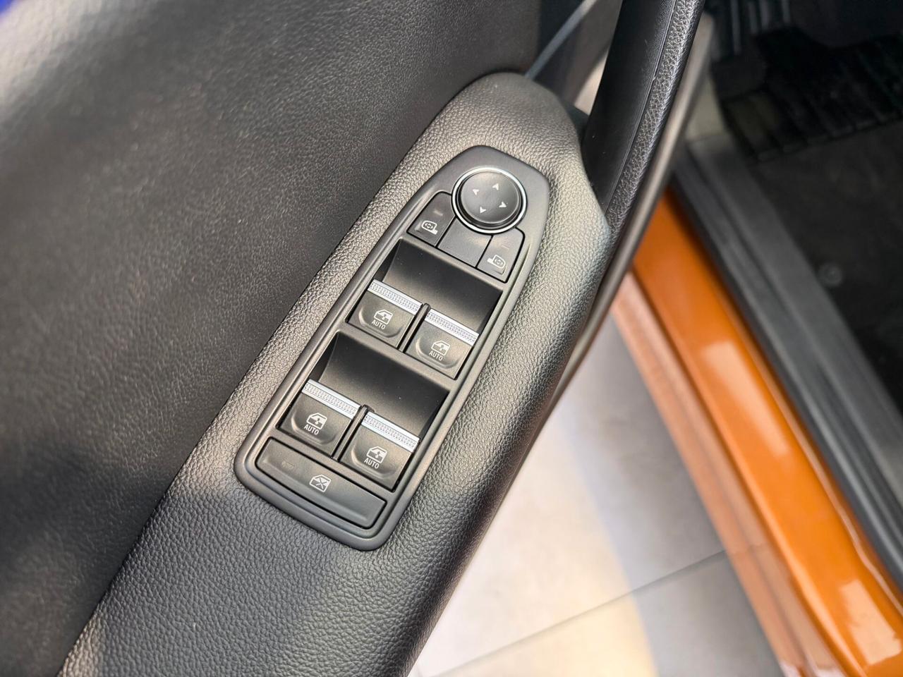 Renault Captur TCe 90 CV Intens