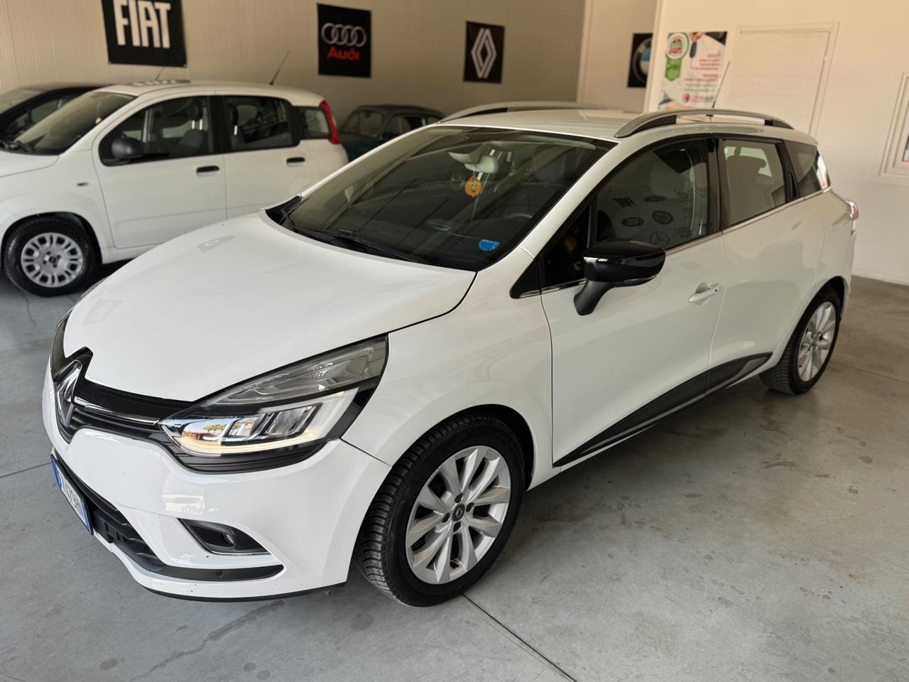 Renault Clio Sporter dCi 8V 75 CV Moschino Intens