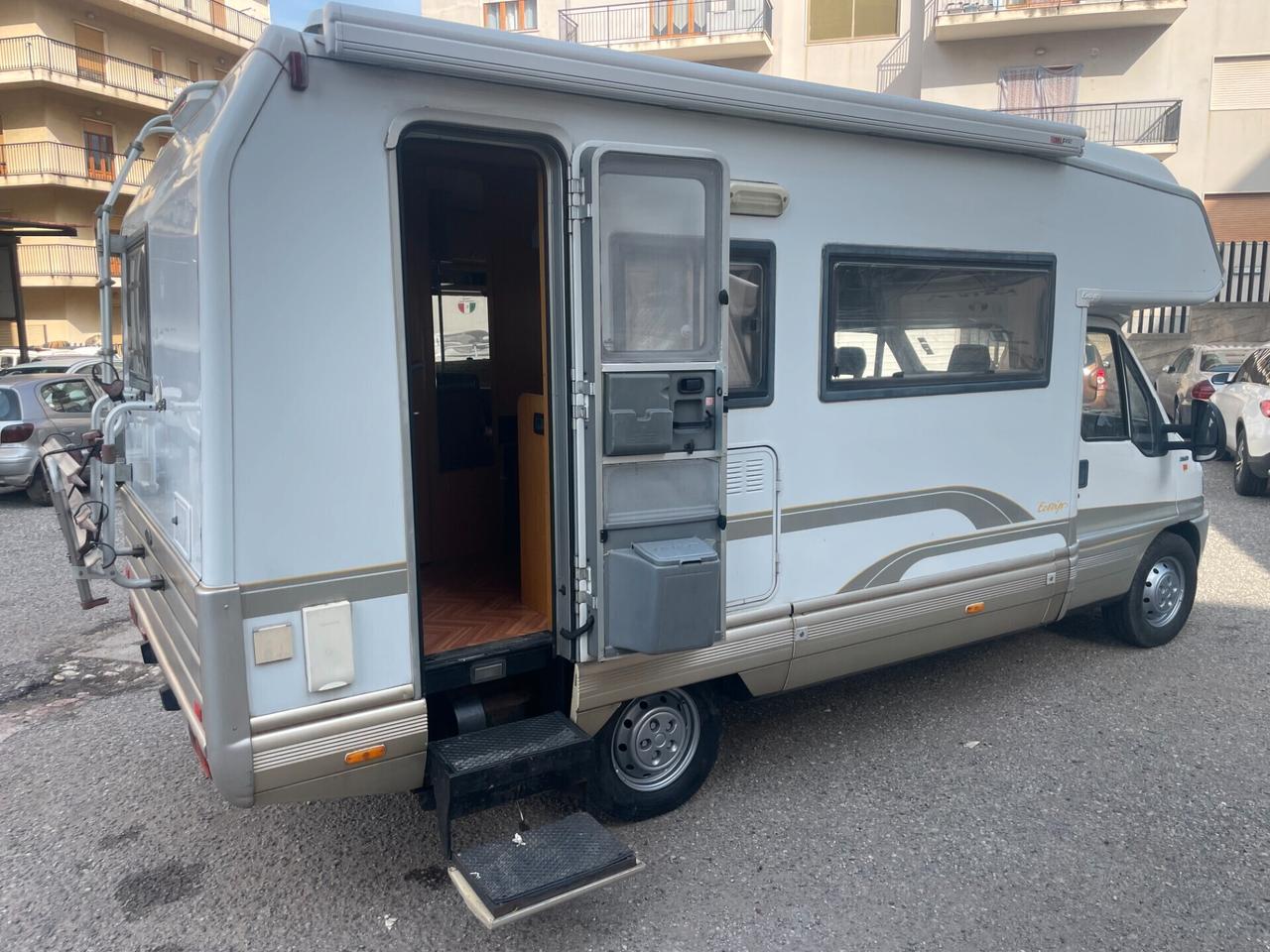 Laika ducato 2.8 DTI 122cv 5 posti letto