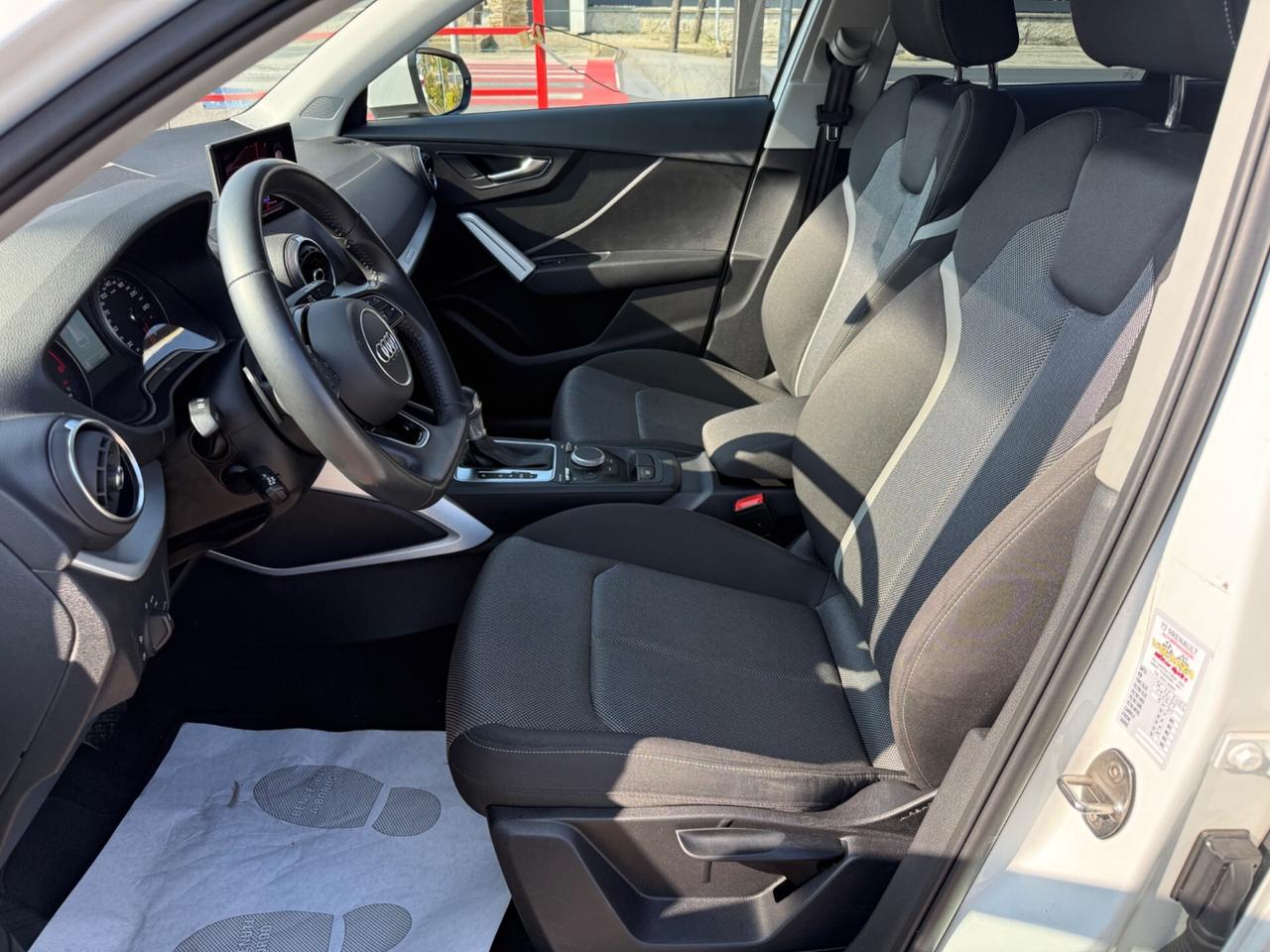 Audi Q2 30 TDI S tronic Business Design