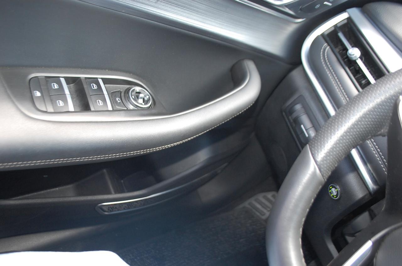 DR Automobiles DR6.0 1.5 turbo Gpl 149CV CVT Uff Italy Tetto Pelle Clima USB