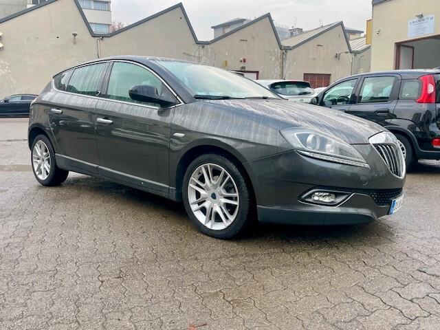 Lancia Delta 1.6 MJT DPF Platino