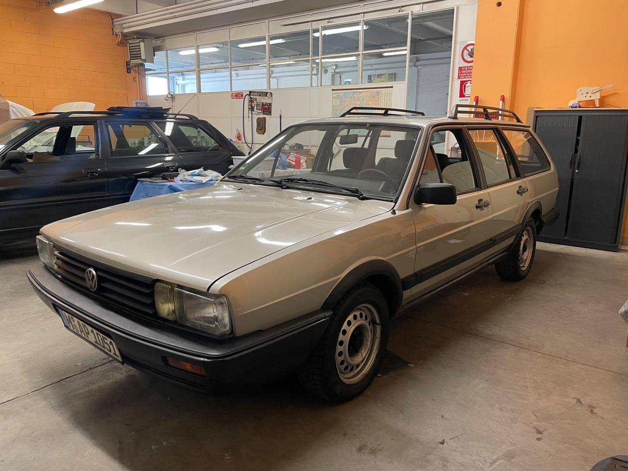 Volkswagen Passat 1600 Familcar Mod. GT