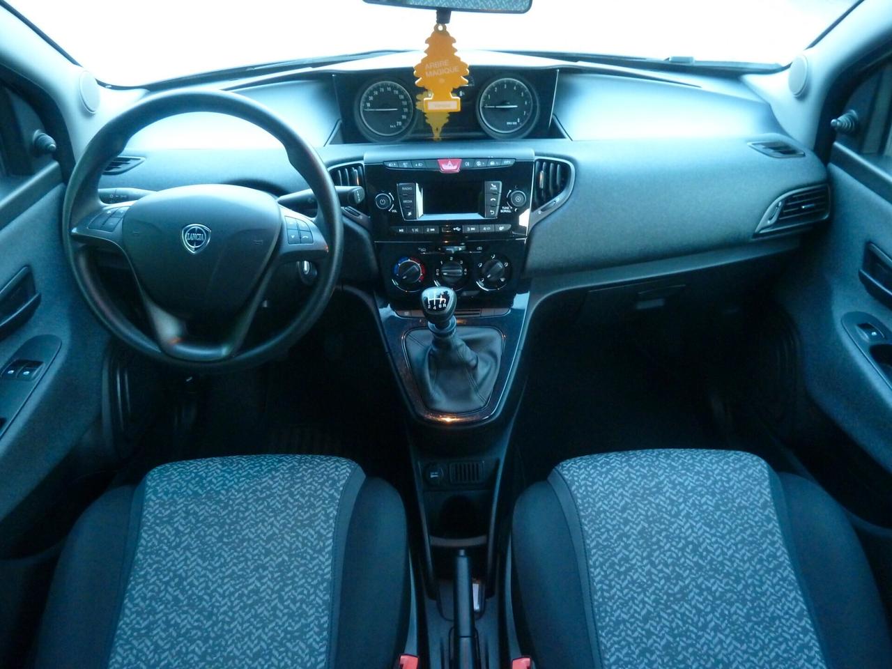Lancia Ypsilon 1.0 FireFly 5 porte Hybrid UnYca