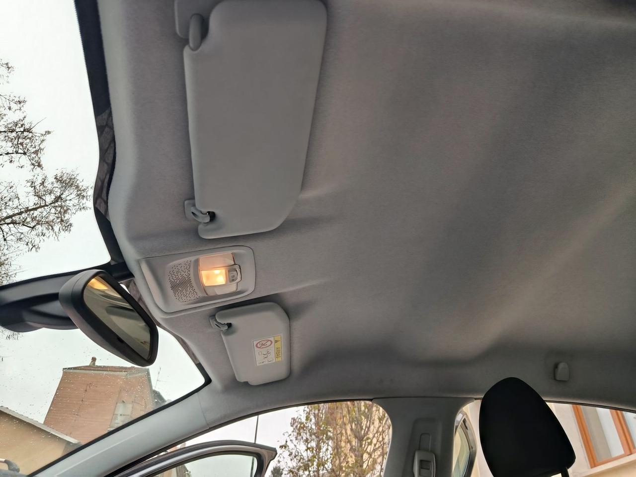 Peugeot 208 Allure 1.2 PureTech 82 #8383