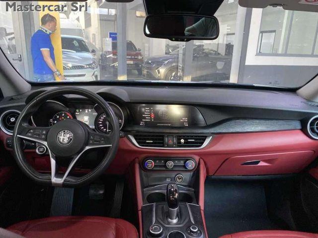 ALFA ROMEO Stelvio Stelvio 2.2 t Executive Q4 190cv auto my19 FX447SP