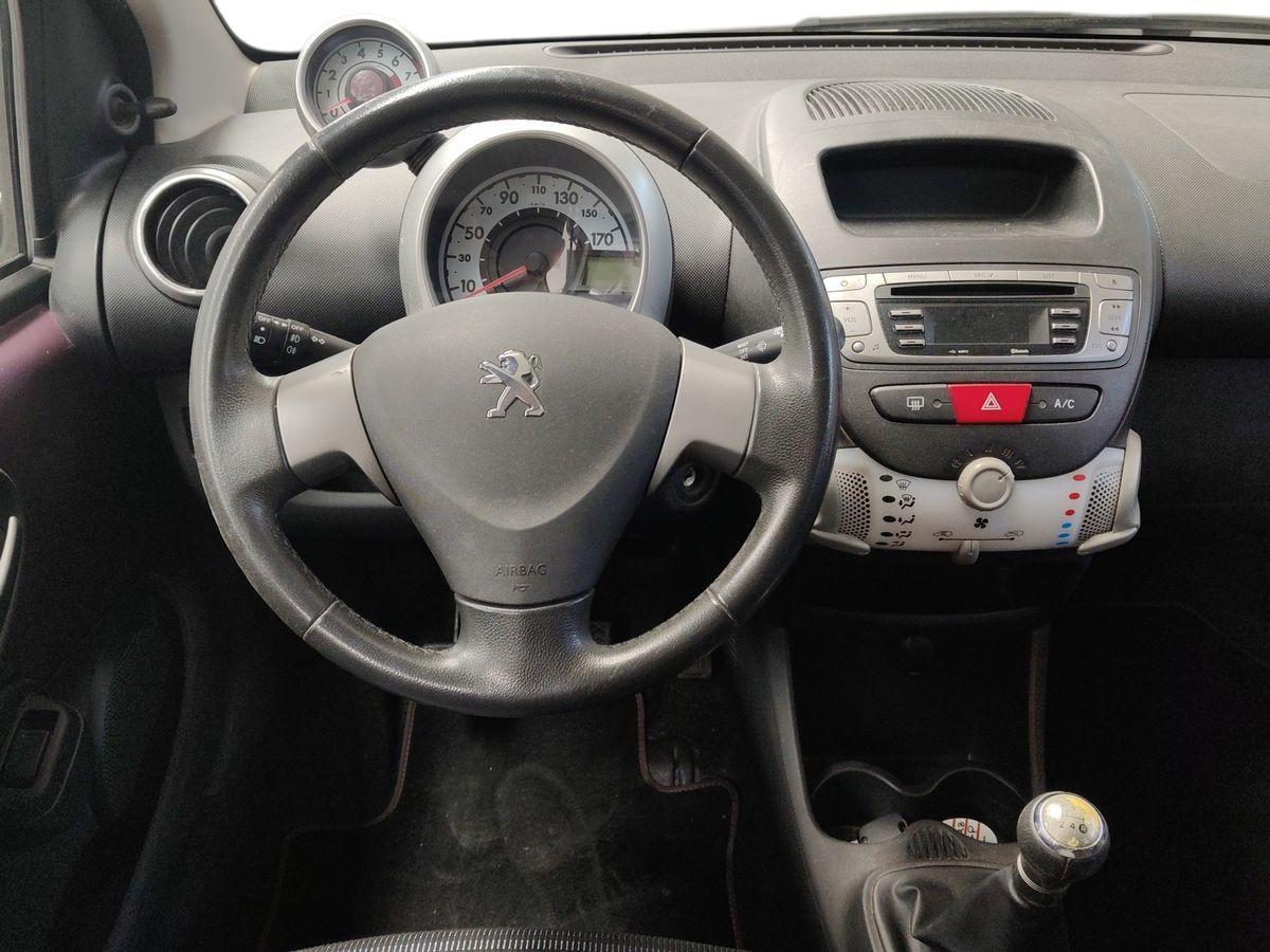 PEUGEOT 107 5p 1.0 12v Urban Move