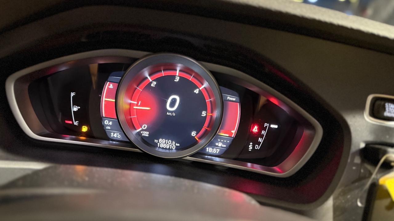 Volvo V40 D2 Geartronic R-design
