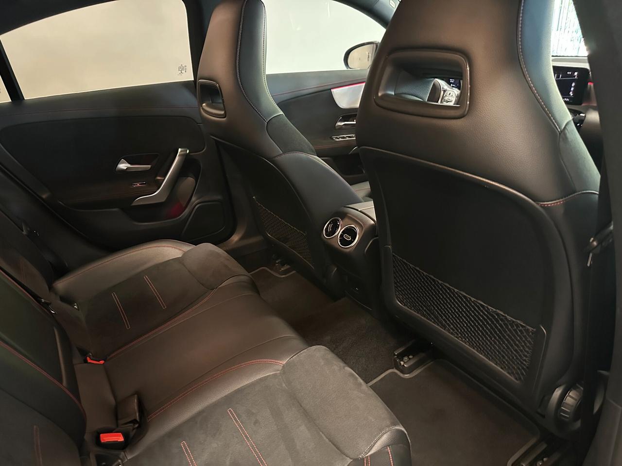 Mercedes-benz CLA 250 Automatic 4Matic Premium