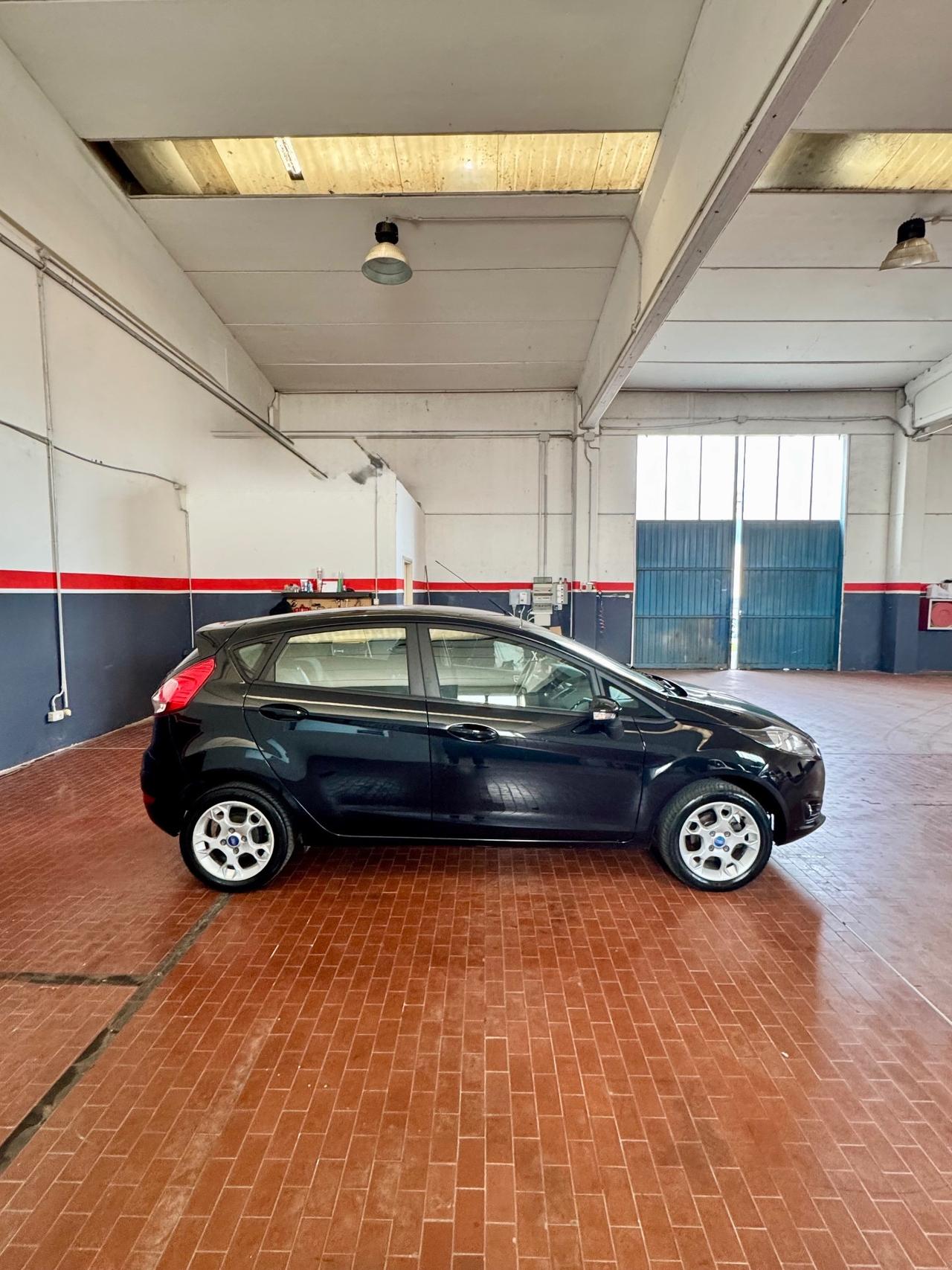 Ford Fiesta 1.4 5p. Bz.- GPL Titanium