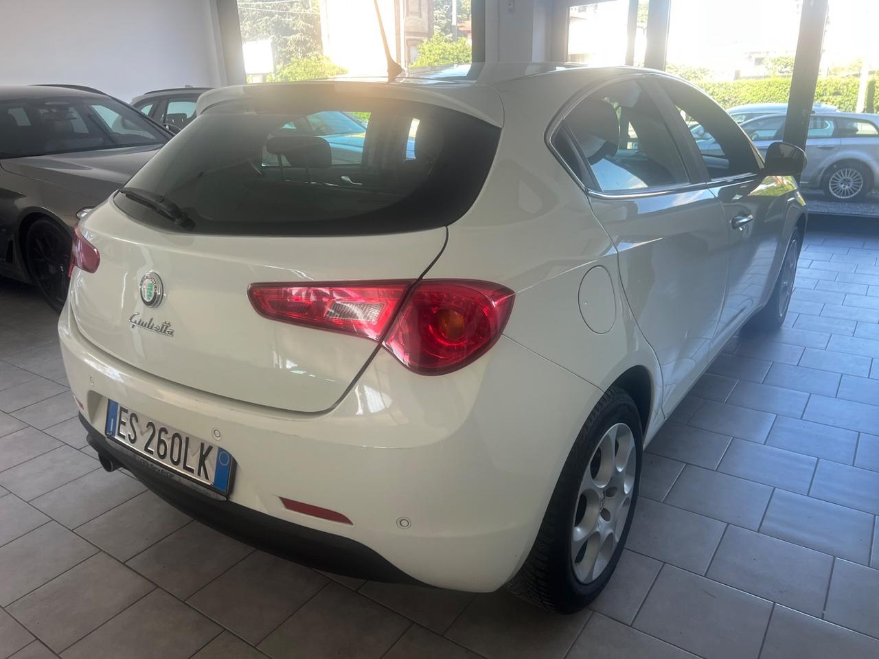 Alfa Romeo Giulietta 1.6 JTDm-2 105 CV Distinctive